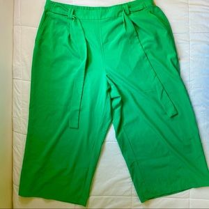 Women’s 22/24W C Est. 1946 Flowy Pants